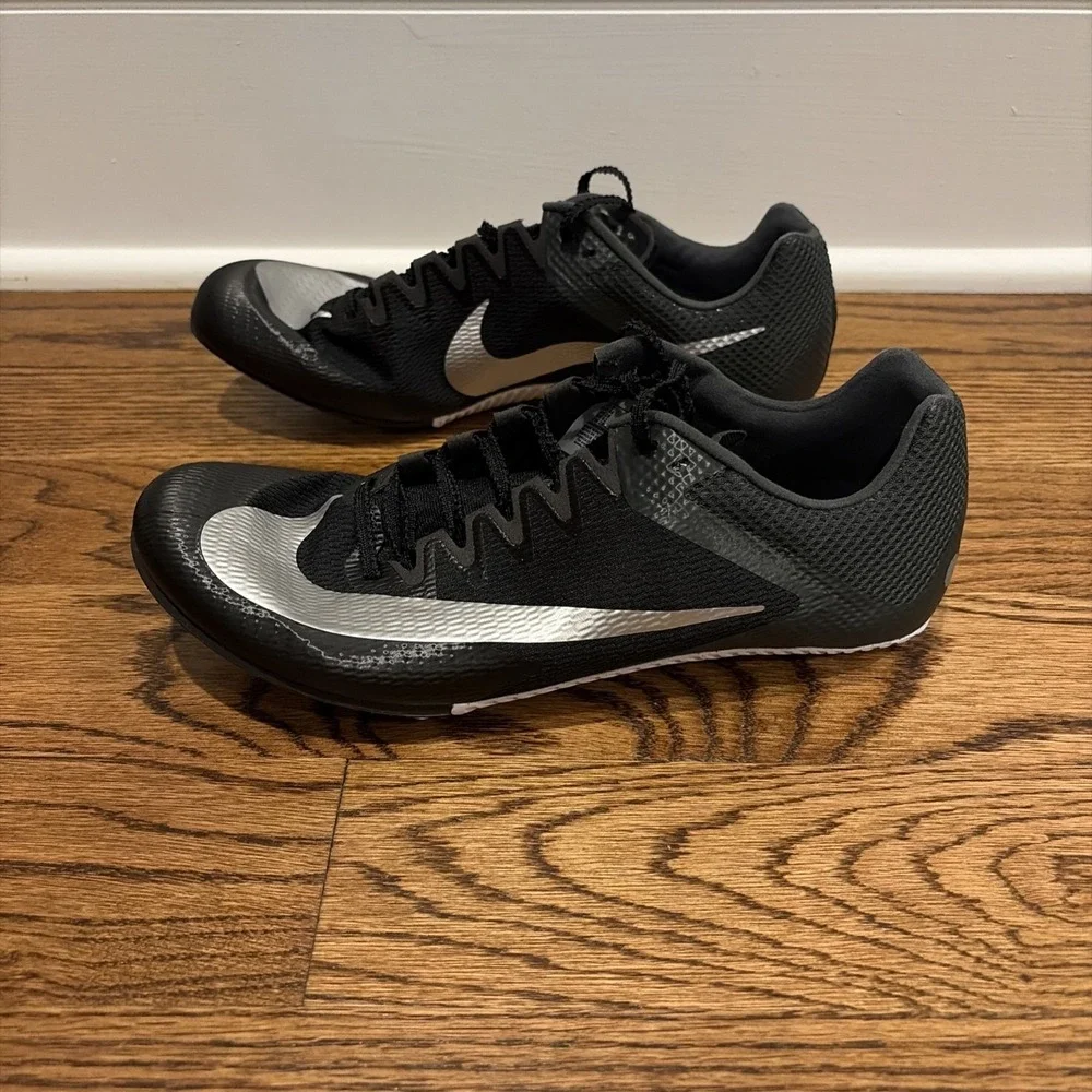 Nike zoom rival